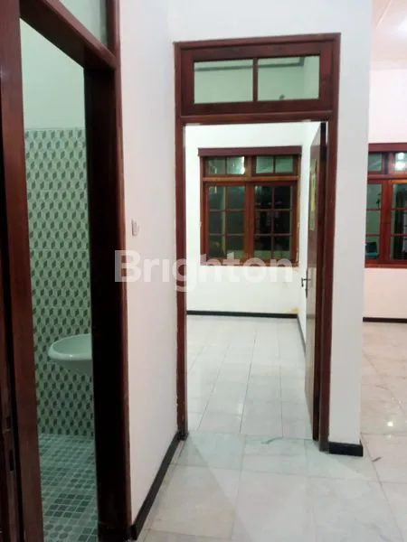 image RUMAH KERTAJAYA INDAH SURABAYA (7)