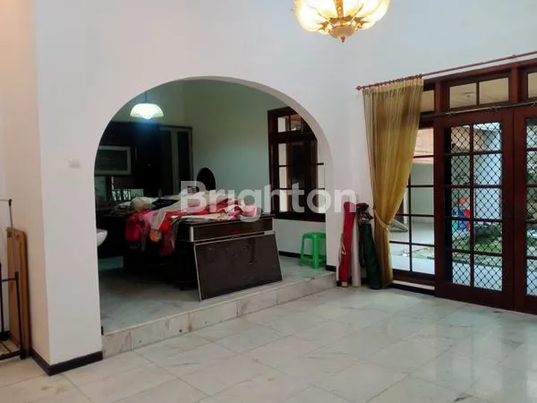 image RUMAH KERTAJAYA INDAH SURABAYA (3)