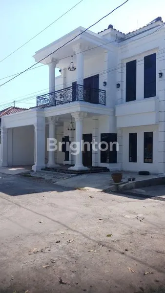 image RUMAH BARU CLASIC MODERN MEWAH DEKAT RUMAH PAK JOKOWI (5)