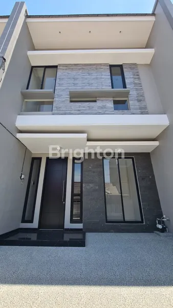 image RUMAH BARU SURABAYA TIMUR, KLAMPIS SEMOLO SELANGKAH KE MERR, DEKAT GALAXY MALL, ITS, UNAIR, KERTAJAYA. (3)
