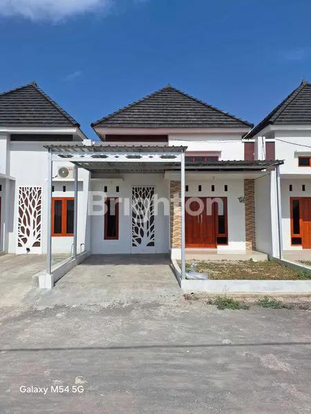RUMAH 1 LANTAI BARU GRESS DI PERUMAHAN CLUSTER SOLO BARU, SEMUA BIAYA PAJAK FREE