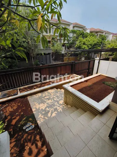 image RUMAH LAYAR PERMAI PIK 10 X 15 PANTAI INDAH KAPUK SEMI FURNISH (3)