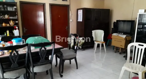 image RUMAH KENDANGSARI SURABAYA DEKAT RAYA JEMURSARI, UBAYA, HOTEL IBIS (5)