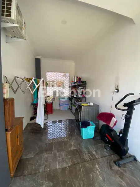 image RUMAH 2 LANTAI SIAP HUNI AREA MIJEN SEMARANG (3)