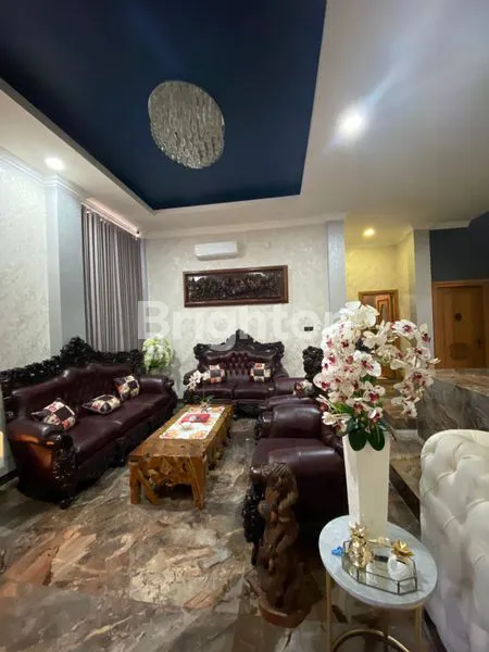 image RUMAH 2 LANTAI SIAP HUNI AREA MIJEN SEMARANG (1)