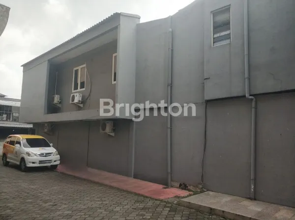 image TERMURAH 3 UNIT RUKO NYAMBUNG, HADAP JALAN RAYA MAYJEN SUNGKONO (3)