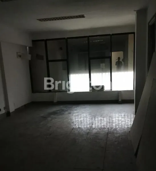 image RUKO 4LT DI JL STADION - 50 MTR DR JL. MT HARYONO (4)