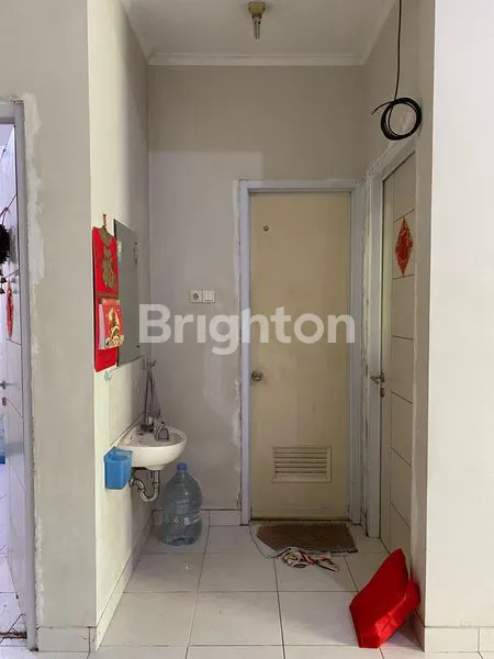 image RUMAH MINIMALIS DI KOTA WISATA CIBUBUR HARGA NEGO (7)