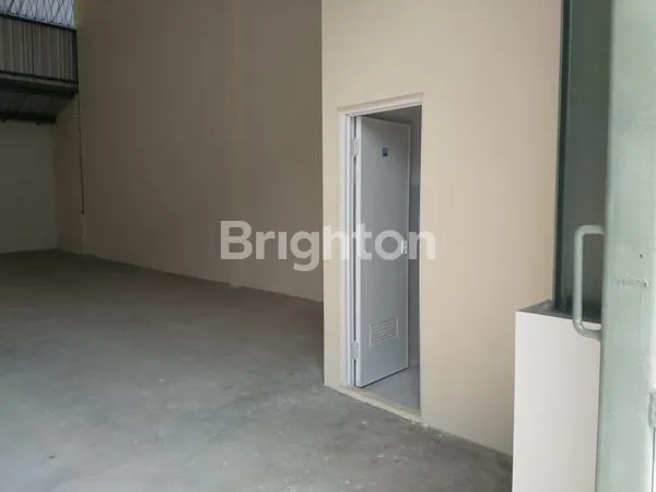 image *PERGUDANGAN* DI RAYA GEMPOL-PANDAAN DERETAN RM MOJOREJOARAH KE JAPANAN PORONGDESA NGERONG.4 GUDANGHARGA CORONA NEGO TIPIS (3)