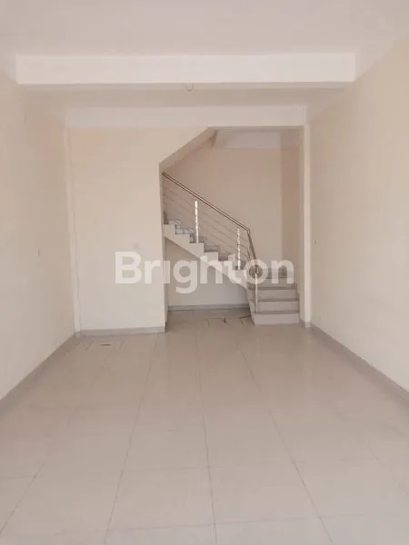 image RUKO 2 LANTAI DASCOLAND MANYAR GRESIK  (5)