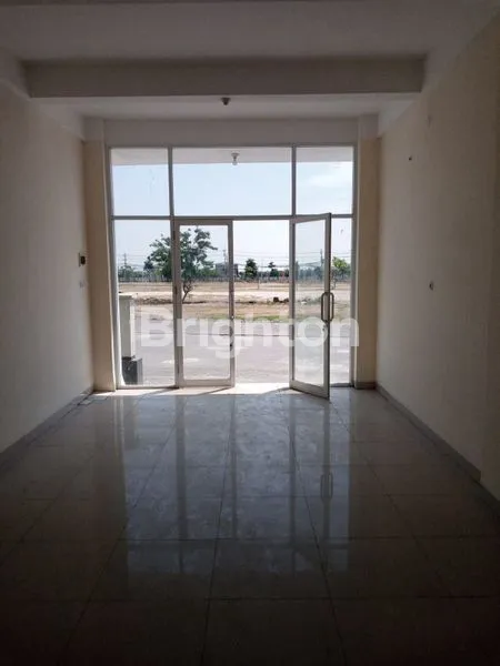 image RUKO 2 LANTAI DASCOLAND MANYAR GRESIK  (2)