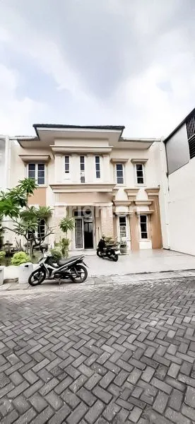 image VILLA MURAH 2 TINGKAT DALAM KOMPLEK (1)