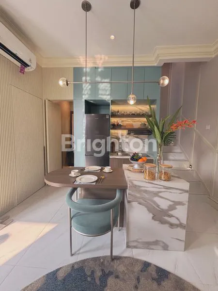 image RUMAH 3 LANTAI DI MERUYA JAKARTA BARAT (1)