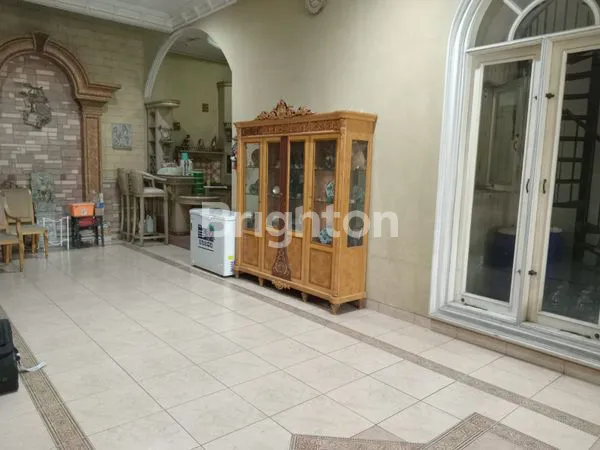 image RUMAH MEWAH FULL FURNISHED, DURI KEPA  (3)