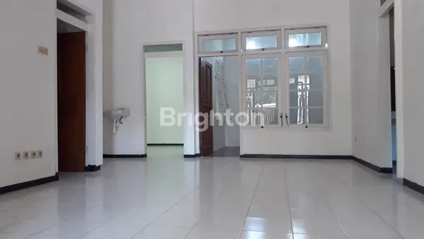 image BUTUH CEPAT TERSEWA RUMAH SIAP HUNI STRATEGIS PONDOK CHANDRA  (3)