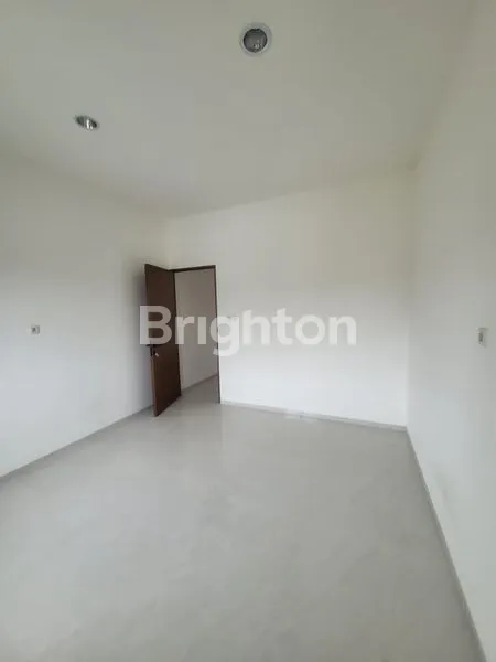 image RUMAH BARU JELAMBAR , JAKARTA BARAT GROGOL  (4)