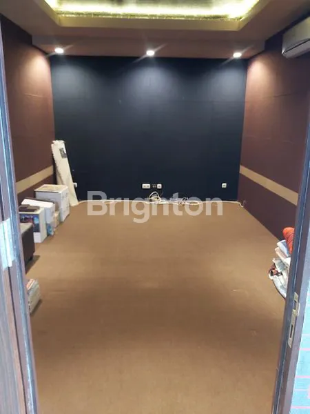 image RUKO 3 LANTAI DI TENGAH KOTA SEKITAR PASAR BESAR MALANG (5)