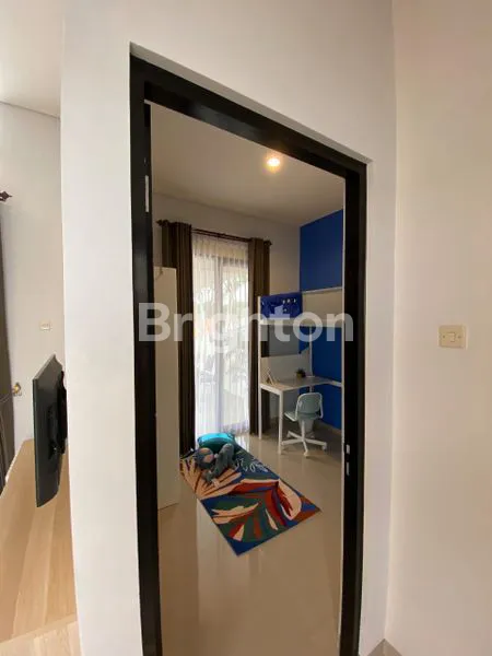 image RUMAH GATE MEWAH DI KRIAN (4)