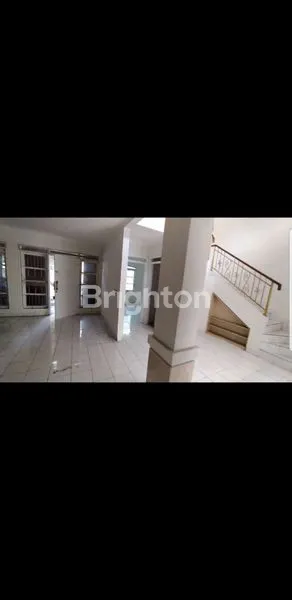 image DIJUAL RUMAH KOTA WISATA CIBUBUR (5)