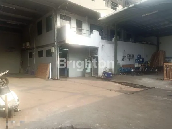 image KANTOR, GUDANG BONUS MESS KARYAWAN DI JL. RAYA BOGOR, CIMANGGIS (3)