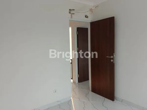 image RUMAH 2 LANTAI 3KT SIAP HUNI LOKASI STRATEGIS DEKAT TOL JORR  JATIASIH   (8)