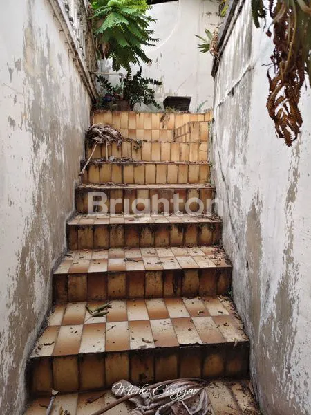 image RUMAH STRATEGIS KELAPA DUA  (8)