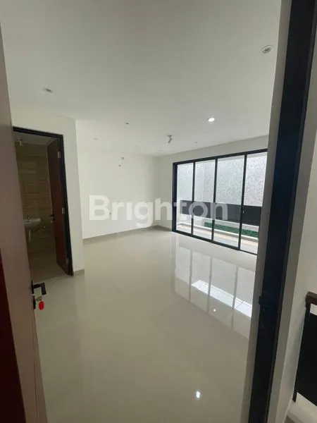 image RRUMAH SIAP HUNI DI BINTARO  (3)