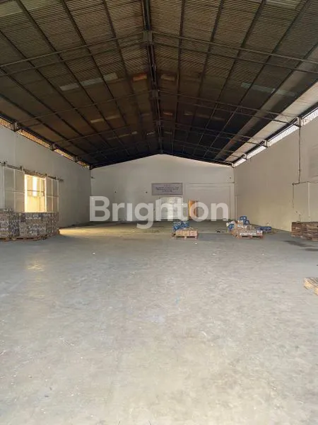 image GUDANG SIAP PAKAI RAYA MASTRIP KARANGPILANG BISA AKSES KENDARAAN BESAR (3)