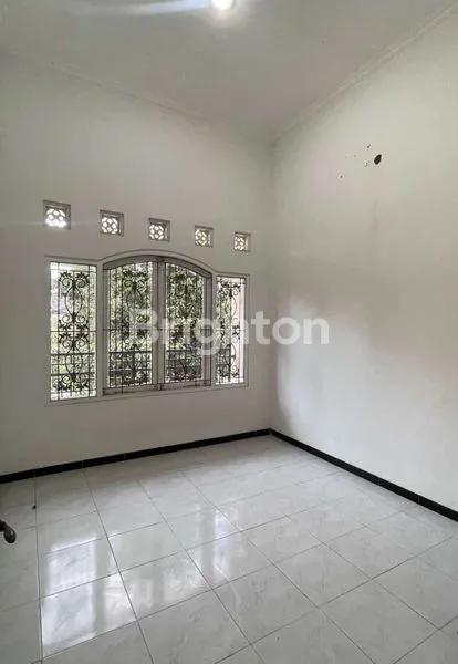 image RUMAH  MINIMALIS  TINGGAL MASUK  DI SEMARANG  BARAT  , BEBAS  BANJIR . (2)