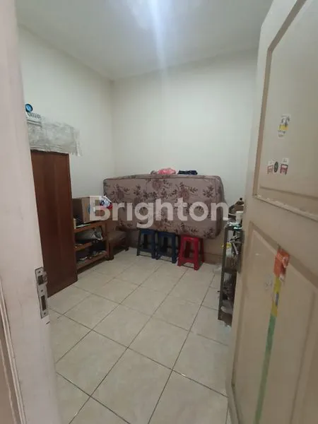 image RUMAH RAPI SIAP HUNI 2.5 LANTAI (6)