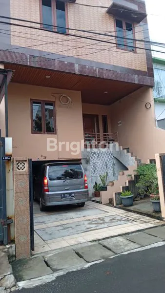 image JUAL RUMAH IMPIAN 3 LANTAI DI KELAPA GADING (2)