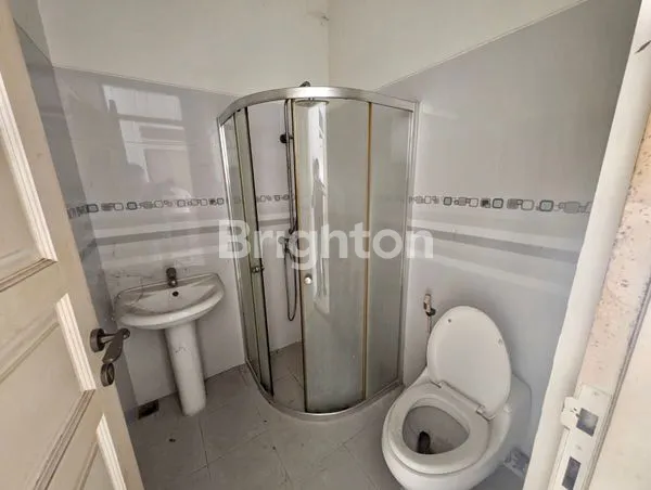 image RUMAH TUA HITUNG TANAH DI PURI INDAH (6)