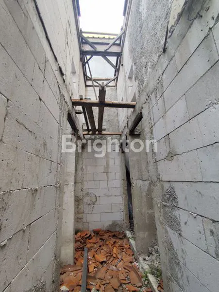 image RUMAH GROGOL JAKARTA BARAT HARGA TANAH DIBAWAH PASARAN COCOK UNTUK KOST DAN HUNI BANGUN ULANG (5)