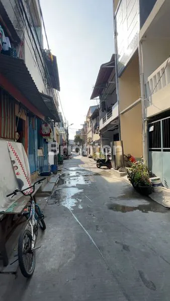 image RUMAH MURAH 2 LANTAI LINGKUNGAN TENANG (4)