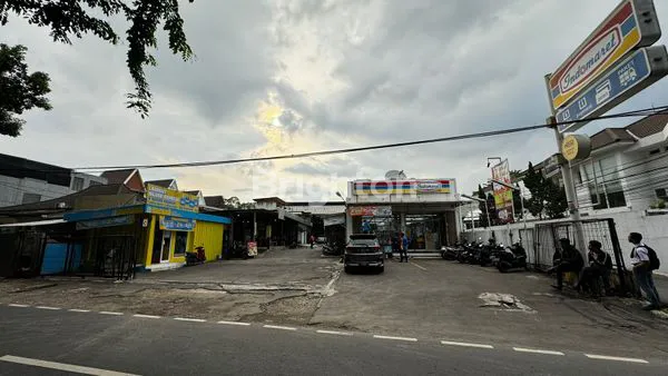 image LAHAN USAHA BENGKEL, FOODCOURT, KOST & MINIMARKET  DEKAT PINTU TOL CILANDAK (1)