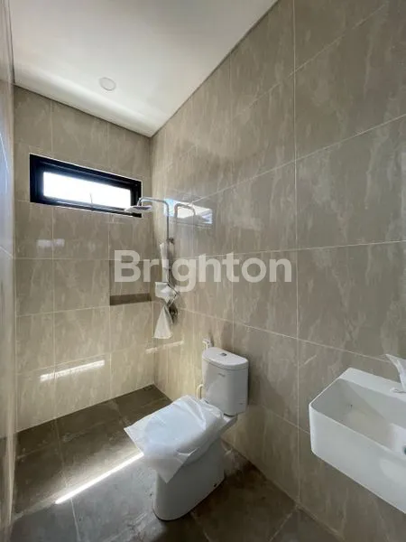 image BRAND NEW HOUSE SUTOREJO DEKAT MULYOSARI WISMA PERMAI PAKUWON CITY BABATAN PANTAI KENJERAN (5)