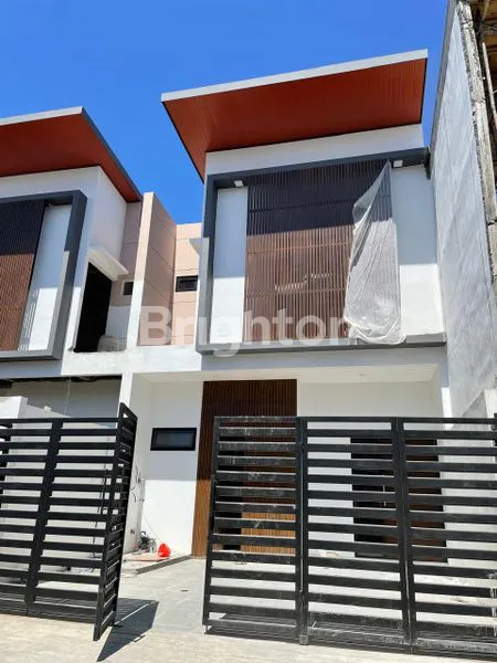image BRAND NEW HOUSE SUTOREJO DEKAT MULYOSARI WISMA PERMAI PAKUWON CITY BABATAN PANTAI KENJERAN (8)