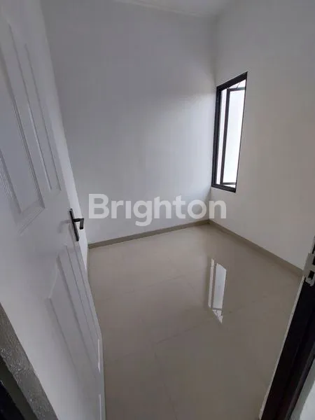 image DIJUAL RUMAH MINIMALIS  2 LANTAI SAYAP KOTA BARU PARAHYANGAN (5)