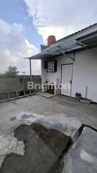 image DIJUAL RUMAH MINIMALIS  2 LANTAI SAYAP KOTA BARU PARAHYANGAN (7)