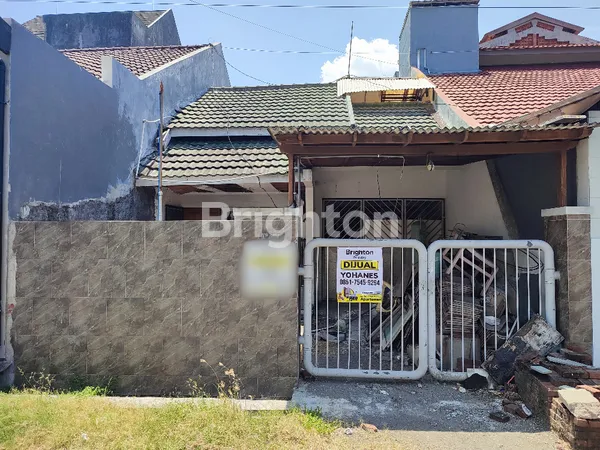 image RUMAH BUTUH RENOVASI DI PONDOK TJANDRA SIDOARJO (1)