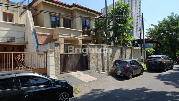 image RUMAH VILLA GALAXY MERR SURABAYA LT 300M2 (1)