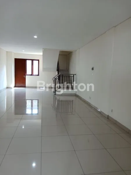 image RUKO 2 LANTAI DI BUAH BATU SQUARE (7)