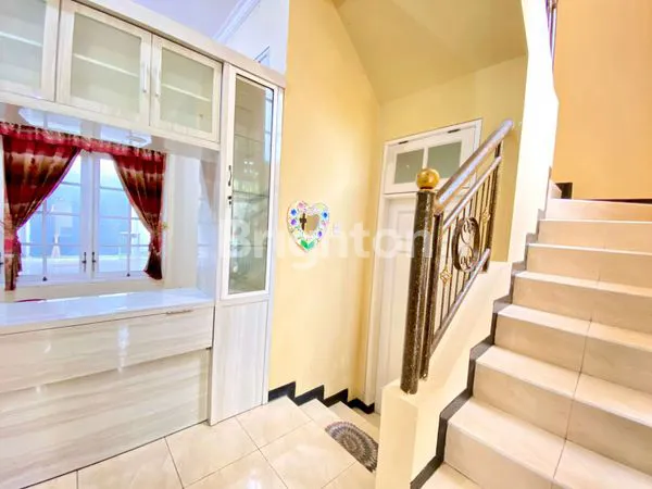 image RUMAH MEWAH 2 LANTAI SIAP HUNI DI MUTIARA REGENCY, SIDOARJO (8)