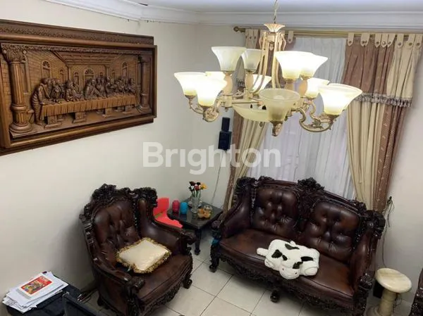 image NEGO ...HARUS TERJUAL. RUMAH DI KOTA WISATA CIBUBUR. (5)