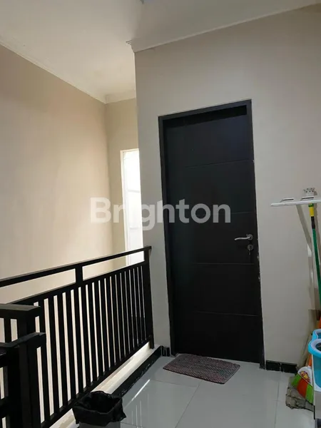 image RUMAH STRATEGIS, DEKAT SEKALI DENGAN MERR, RUNGKUT DAN NYAMAN, SIAP HUNI (7)