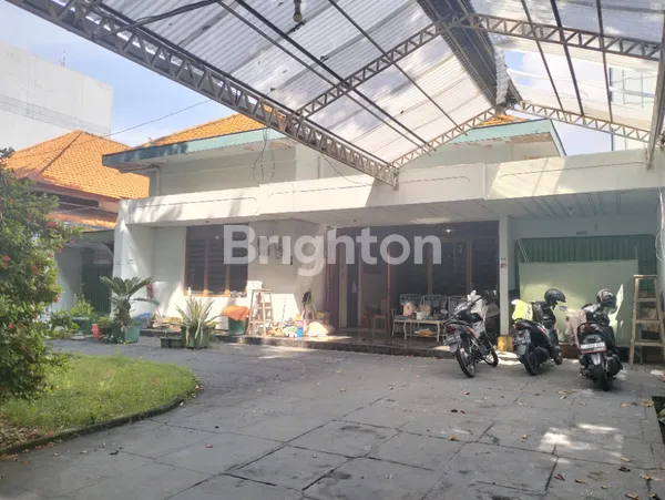 image RUMAH PUSAT KOTA SURABAYA DEKAT GRAND CITY, BALAI KOTA COCOK UNTUK USAHA (2)