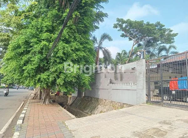 image RUMAH RAWAMANGUN, COCOK CAFE, KANTOR (R 1147 S)  (8)