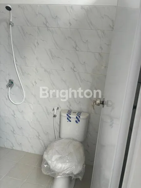 image RUKO 3 LANTAI TANJUNG DUREN PINGGIR JALAN RAYA  (4)