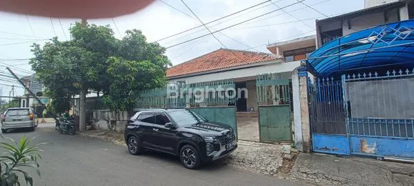 image RUMAH KOMPLEK MIGAS KEMANGGISAN ILIR (1)