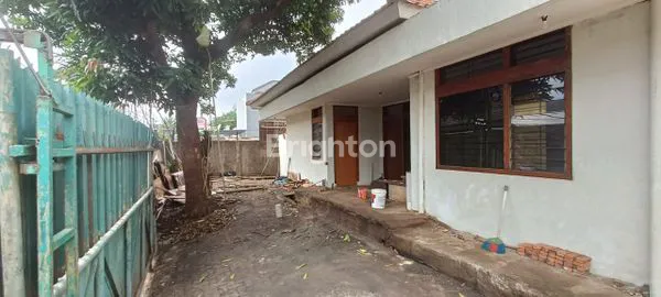 image RUMAH KOMPLEK MIGAS KEMANGGISAN ILIR (4)